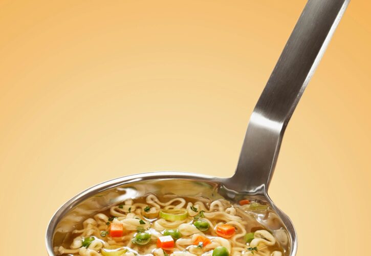 Σούπα με λαχανικά και φασόλια